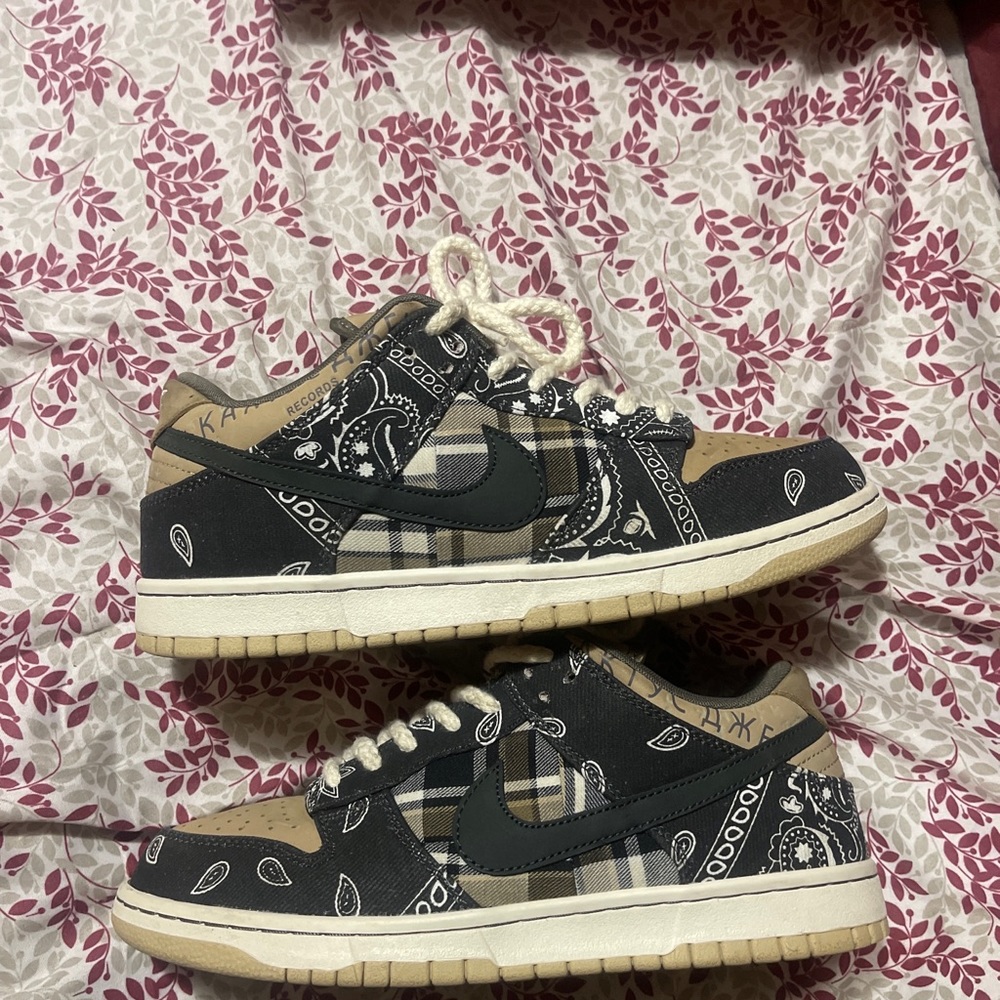Travis Scott X Dunk Low PRM SB QS ‘Cactus Jack’ Special Box
